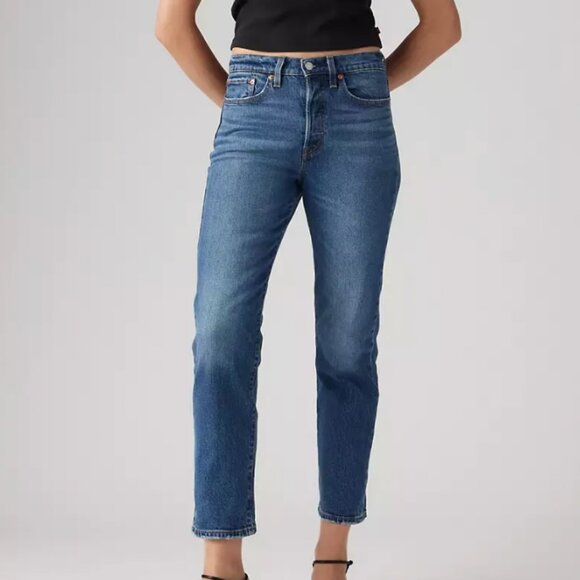 Levi's Wedgie Straight Fit Jeans - Picture 4 of 4